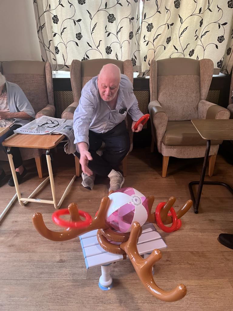 Edendale Lodge Care Home Recycling Activity: Rudolph the Reindeer